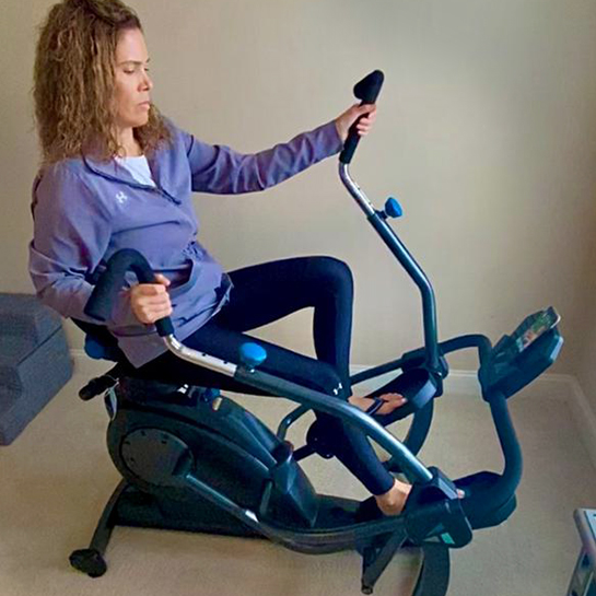  Stamina EasyStep Recumbent Stepper with Arm Workout -  Recumbent Cross Trainer with Smart Workout App for Home Workout - Up to 250  lbs Weight Capacity : Sports & Outdoors
